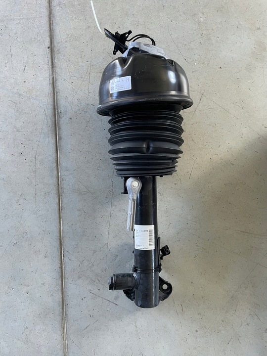 фото №7, Амортизатор airmatic левый правый перед mercedes w218 po пробег 41000 km