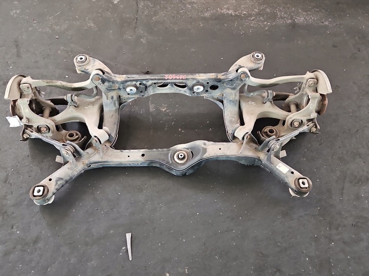 фото №1, Задняя балка ступицы рычаги kpl audi q5 8r 08- quattro