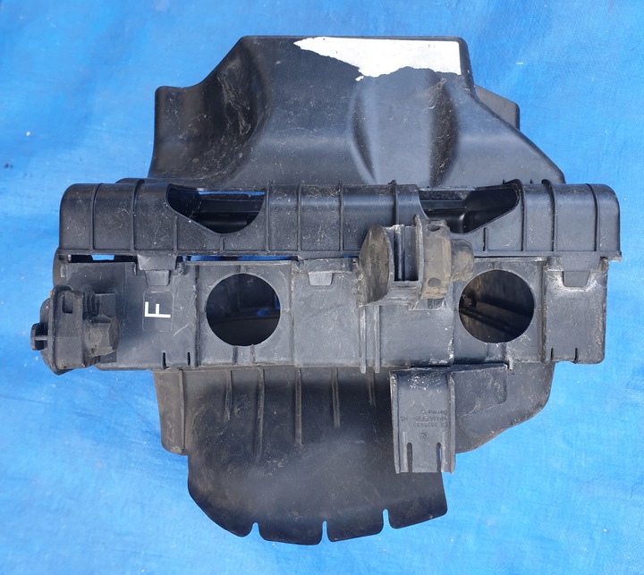 фото №5, Mercedes e-klasa w213 213 amg 63 корпус держатель крепёжный интеркулер