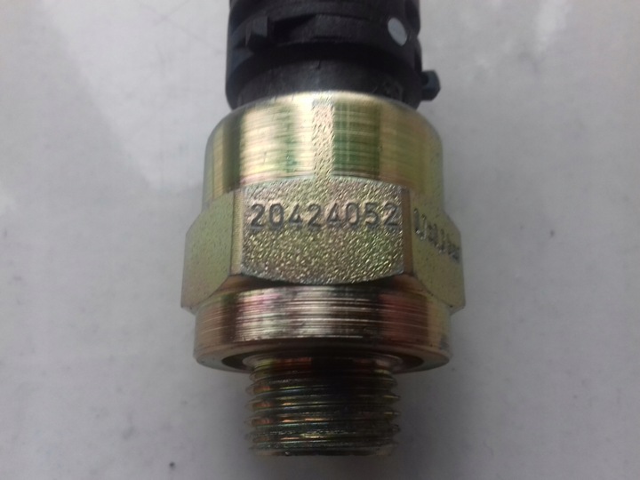 фото №3, Датчик тиску volvo 0,7 бар /2 pin/