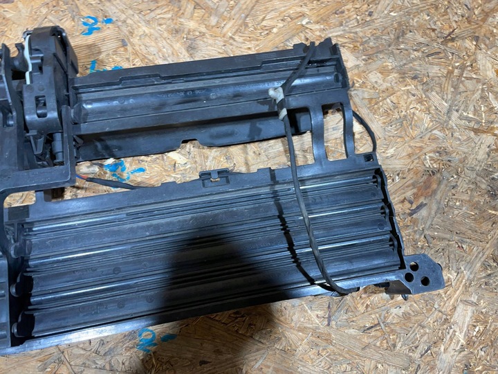 фото №7, Mini cooper iii 3 f55 f56 13-24 ролета жалюзі кермо повітря