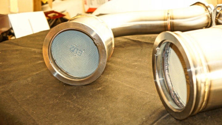 фото №15, Downpipe 2x76mm з katalizatorami lamborghini urus