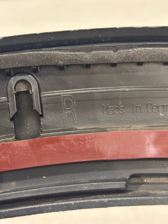 фото №10, Audi q2 - 2016 сторона правая планка крыльев заднего 81a853818a