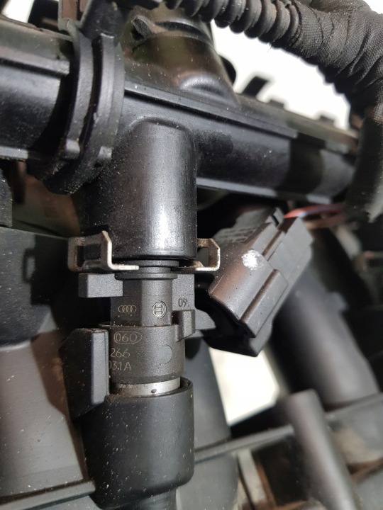 фото №9, Коллектор впускной форсунки 06l133201n vw audi seat 2.0 tfsi cjx