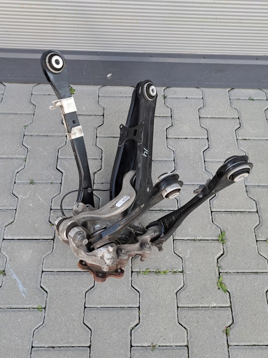 фото №8, Поворотный кулак рычаги правые зад bmw g26 i4 6893274 комплект