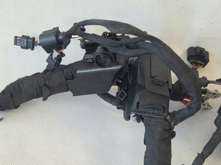 фото №12, Skoda fabia iv коробка предохранителей жгут