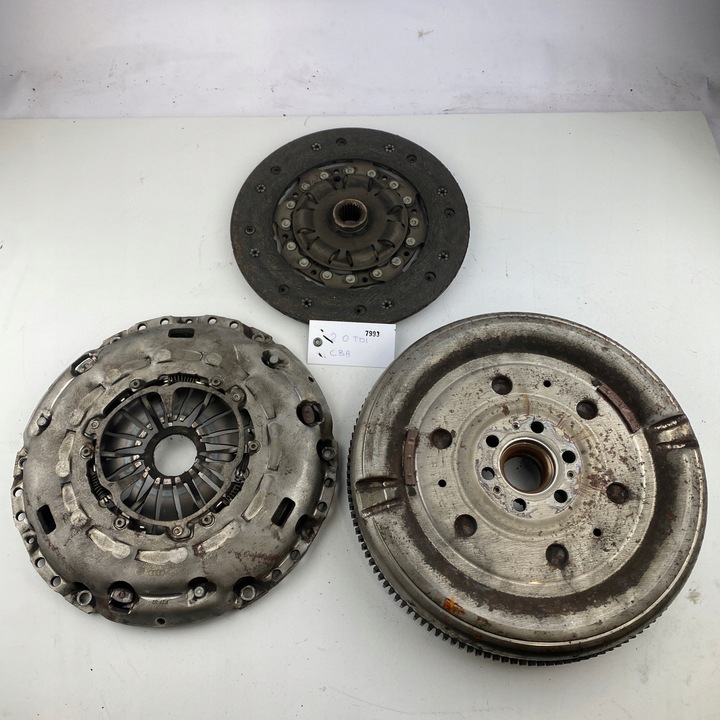 фото №1, Зчеплення колесо двомасовий притиск vw skoda audi seat golf passat 1.6 2.0 tdi