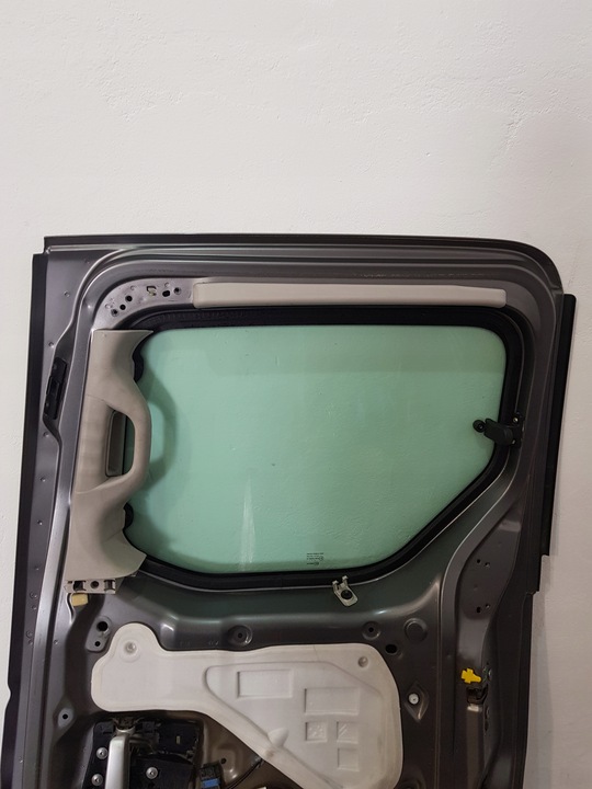 фото №10, Двері праві зад зсувні peugeot partner ii 1.6hdi eur 11r ktq