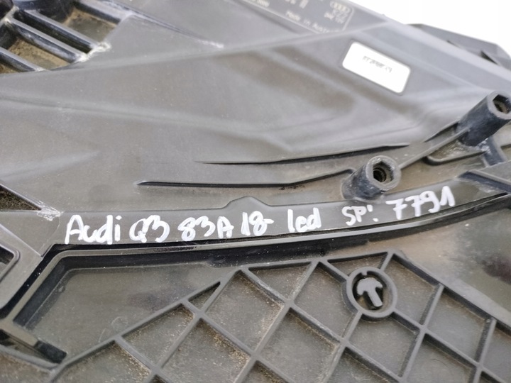 фото №9, Лампа права фара audi q3 ii 83a 18- повний led