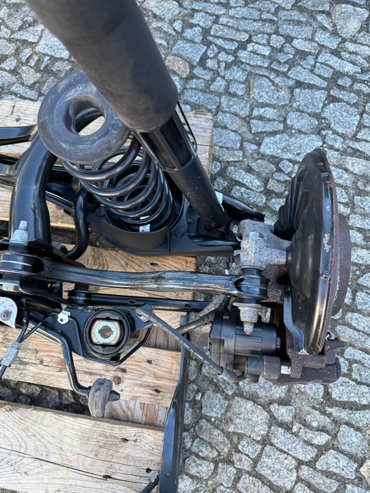 фото №8, Підвішування підрамник балка важіль зад задні vw passat b8 рестайлінг універсал 22r. 3q