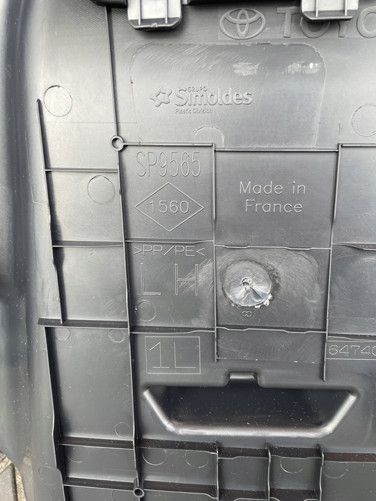 фото №10, Боковина багажника toyota yaris iv 2020r+