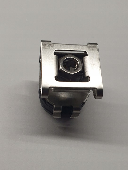 фото №1, Новый оригинальный audi rs5 rs7 a7 a4 b8 винт монтажная фара 10mm