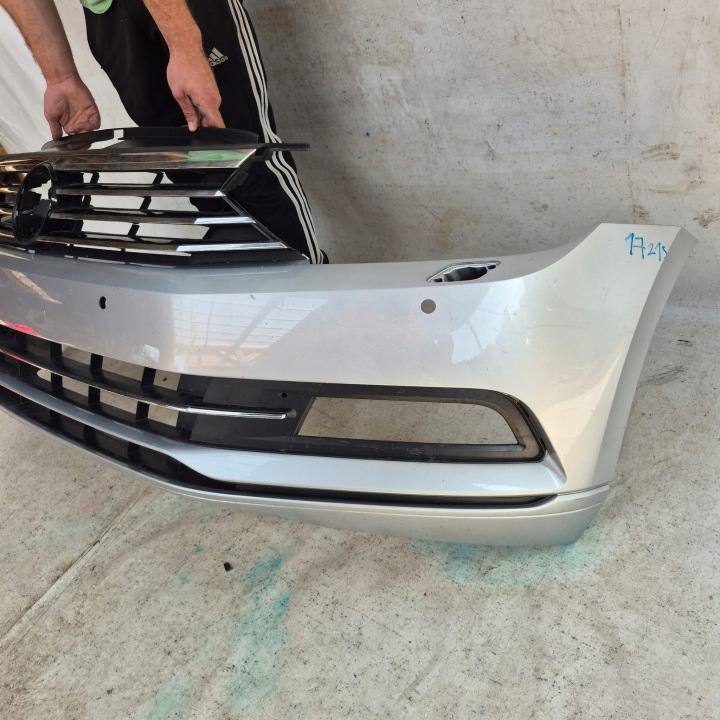 фото №9, Vw passat b8 14-19 бампер перед передний 4xpdc spr 3g0807221