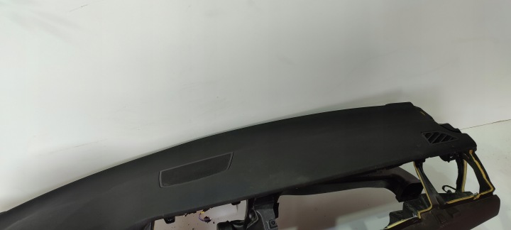 фото №6, Bmw x5 e70 x6 e71 торпедо консоль подушка ремни