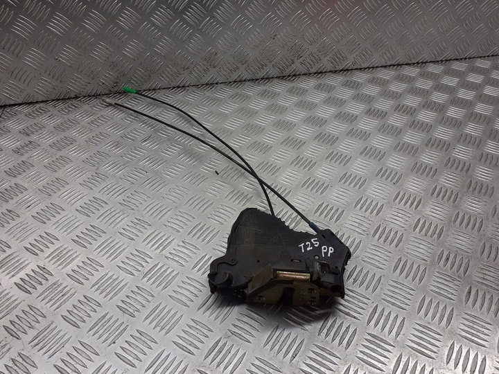 фото №1, Замок двері правий перед toyota avensis t25 2pin