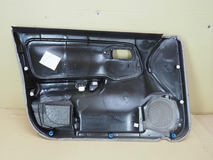 фото №14, Боковина обивка дверь перед правый primera p11 рестайлинг