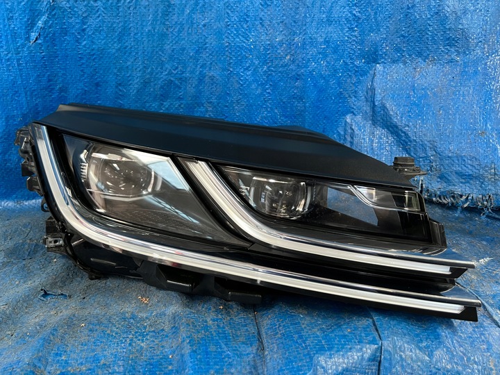 фото №1, Vw arteon права лампа повний led