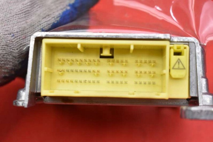 фото №9, Модуль датчик подушка безпеки подушок 89170-05230 toyota avensis t27 09-11