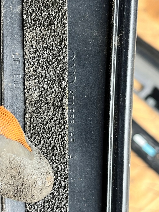 фото №10, Audi a5 8t cabrio планка планки скла праві лівий перед 8f b8 дахова