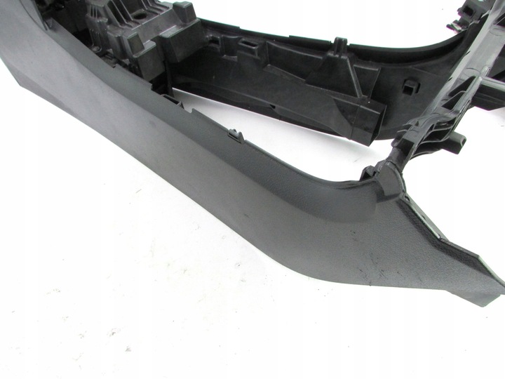 фото №9, Mercedes w177 тунель середній підлокітник європа