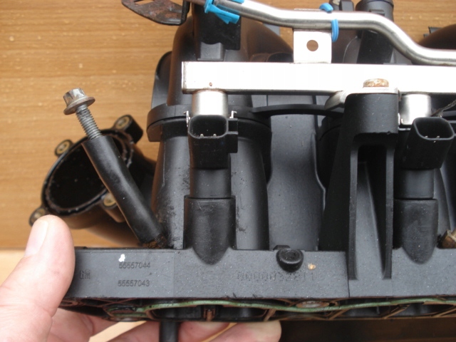 фото №8, Opel astra h zafira b 1.6 z16xe1 колектор всмоктуючий 55557043 55557044 кришки lpg