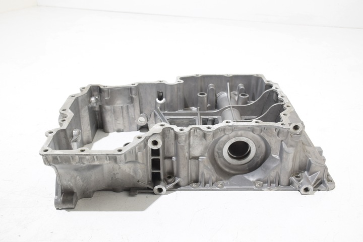 фото №14, Bmw g30 g11 g15 g05 g06 g07 n63b44d n63b n63r поддон масла верхняя + нижняя