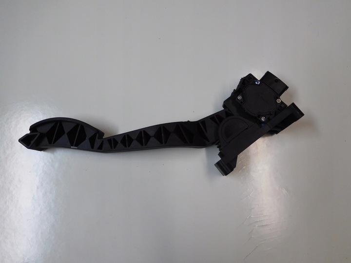 фото №8, Alfa romeo 147 1.9 jtd потенціометр 0281002380