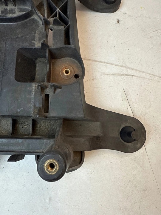 фото №7, Основание акумулятора volkswagen golf passat audi a3 8p