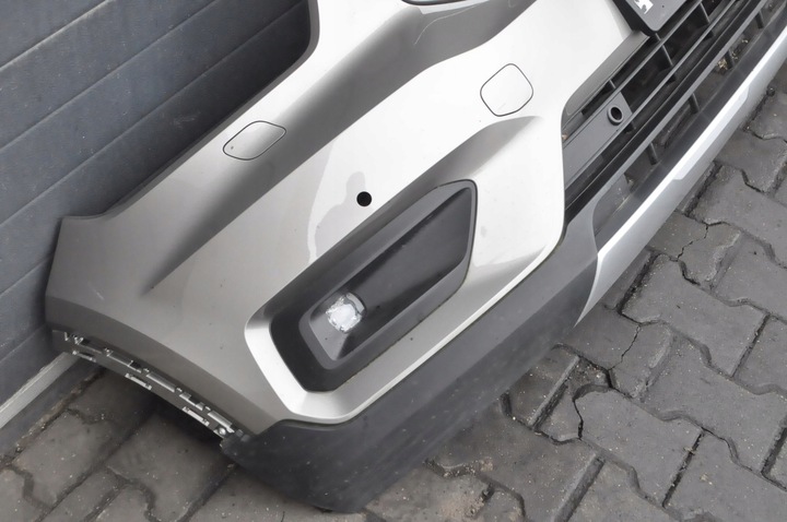 фото №14, Volvo xc40 бампер перед переднє комплектний w кольорі 727