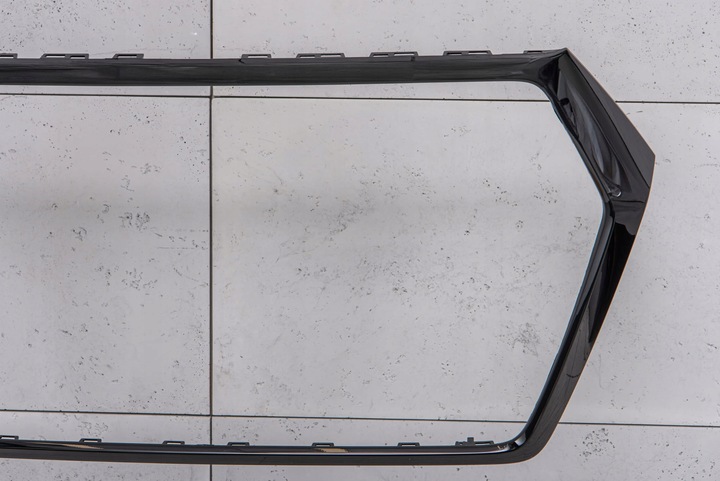 фото №14, Audi q7 sq7 4m 15-20 передний фейслифтинг чёрная рамка решётка 4m0853651b