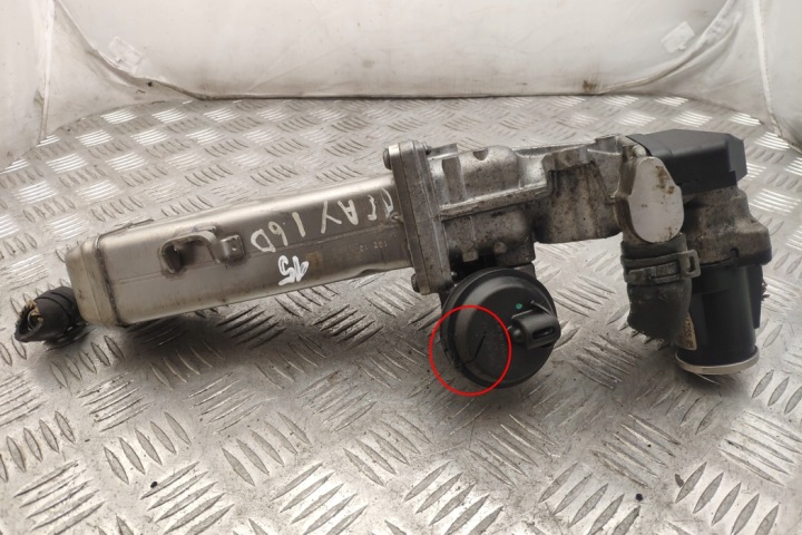 фото №9, Радіатор egr vw passat b7 362 03l131512cf 1.6l дизель 77kw 2012