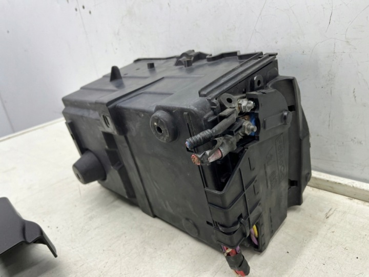 фото №6, Основа акумулятора ford c-max mk2 focus mk3 kuga mk2 12-19r. корпус