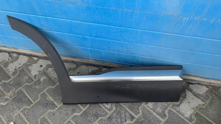 фото №1, Hyundai santa fe 2019- планка na дверь задняя правая