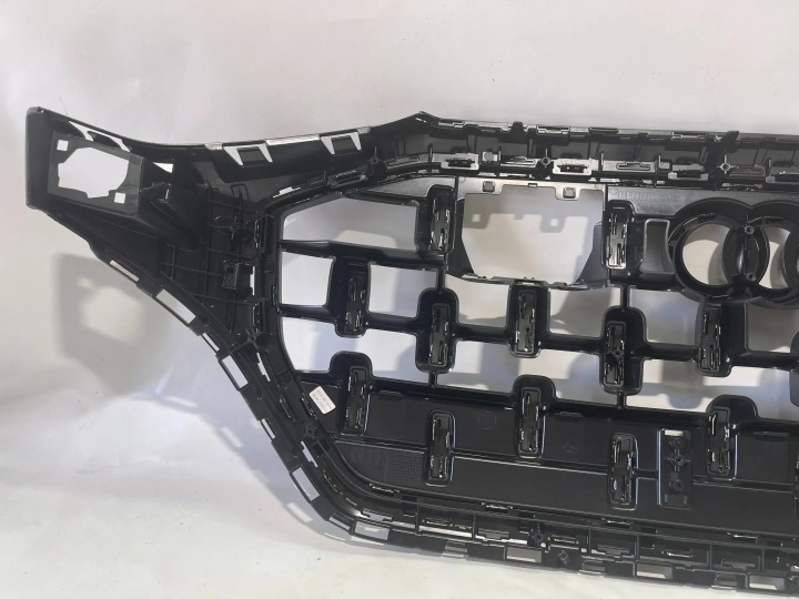 фото №11, Решётка радиатора audi q8 sq8 prestige sport 4m8853651 бампер перед