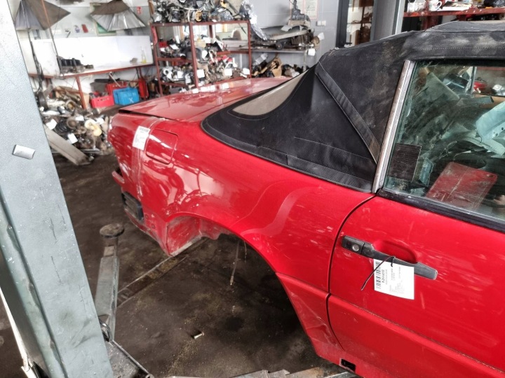 фото №11, Четверть крыло правое зад цвет 568 signalrot mercedes-benz sl r129 1992