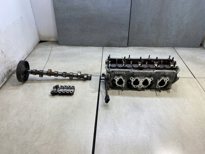 фото №1, Головка цилиндров вал vw passat b5 1.6 arm 06b103373a