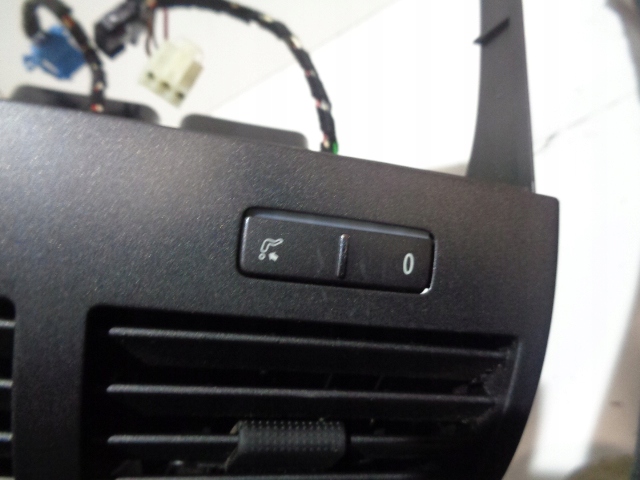 фото №9, Решітка повітропровід зад vw phaeton 02-10 3d0819203e