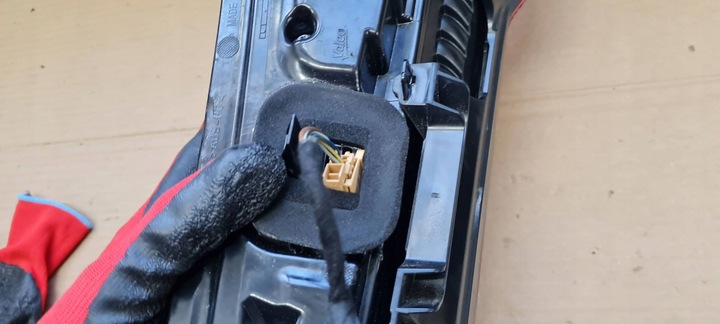 фото №13, Q5 80a sq5 лампа левая левый зад led usa 80a945093a