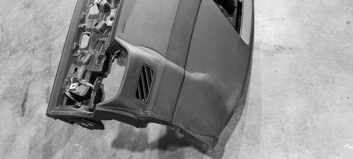 фото №7, Панель капот консоль audi q3 f3 83b оригинал