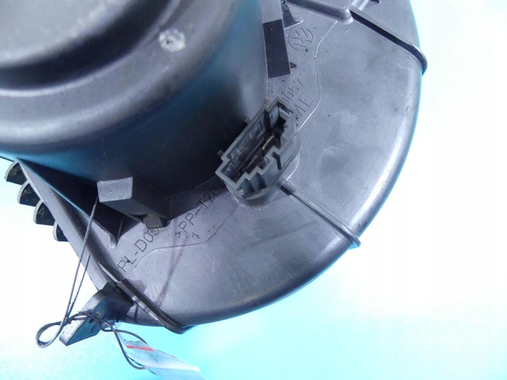 фото №3, Воздуходувка воздуховод вентилятор audi q7 4l 7l0820021l