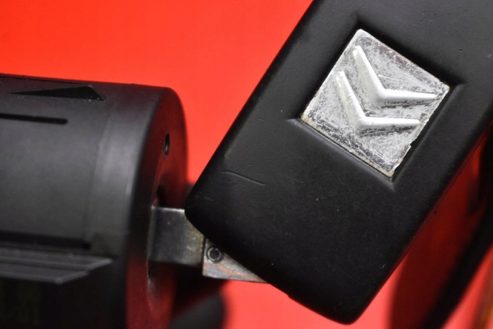 фото №10, Замок зажигания ключ 9663123380 citroen c4 picasso 1 i 1.8 16v 125 km 06-13