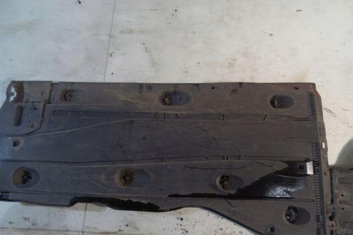 фото №8, Правая защита шасси vw golf vii вариант ba5, bv5 5q0825206k 2.0l дизель