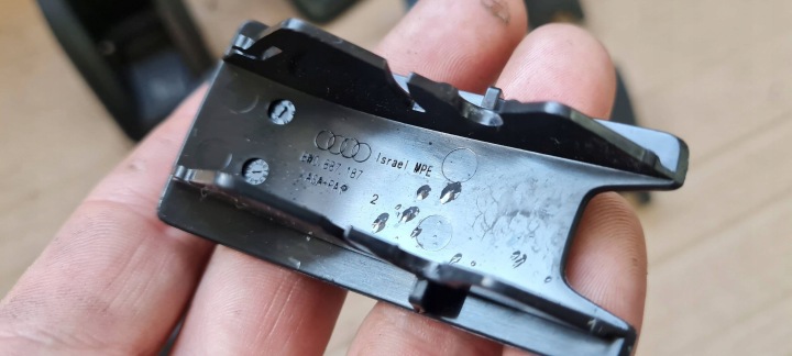 фото №7, A4 b9 8w isofix isofixy сиденья зад задние крепление 8w0887233a 4x a5 8w