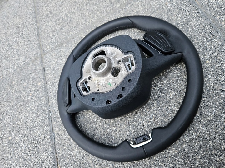 фото №9, Skoda octavia 5e3959542f 19- руль кожаный лепестки с подогревом