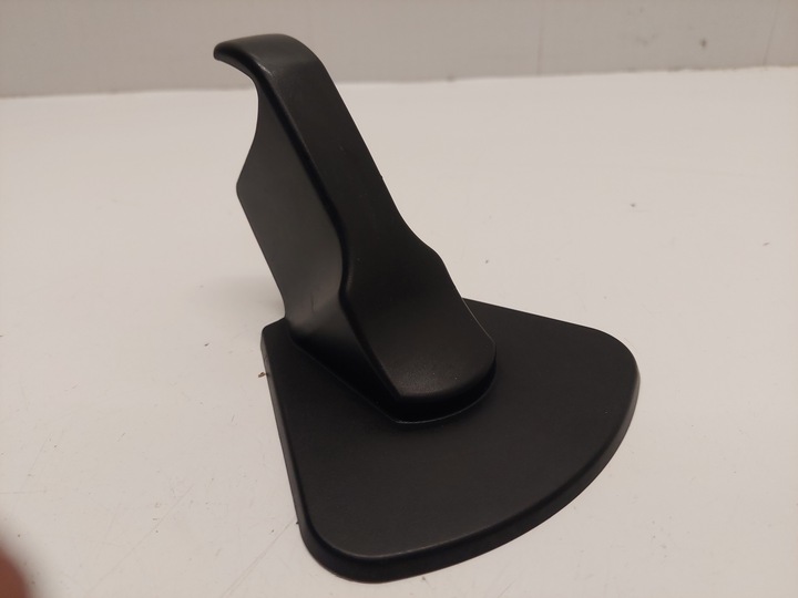 фото №1, Захист петля сидіння задня volkswagen golf vi 8p0886197