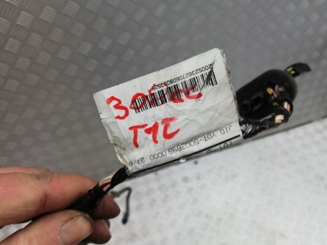 фото №4, Peugeot 308 cc установка бампера pdc зад