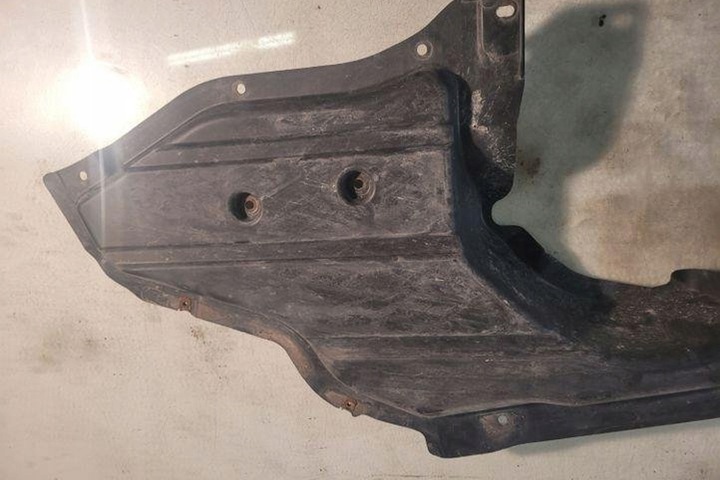 фото №7, Задня середня захист шасі bmw x5 e70 7217521 3.0l дизель 173kw 2009