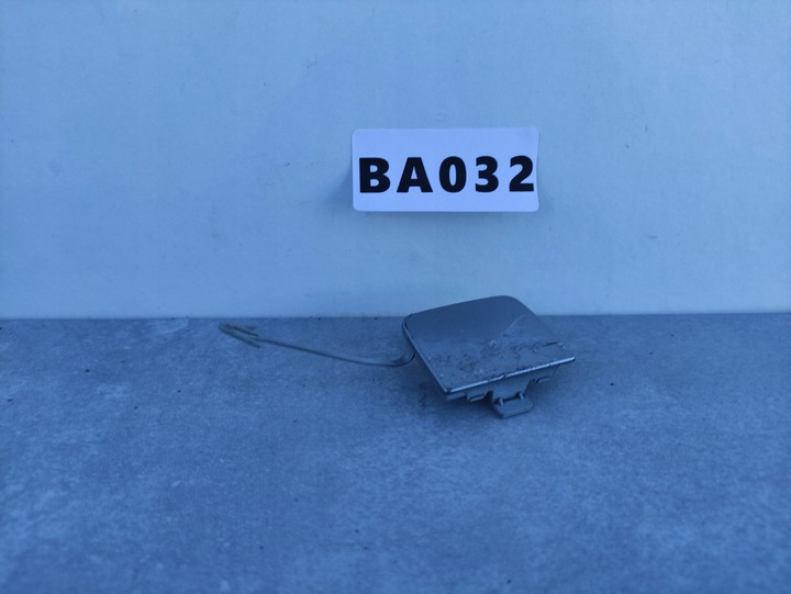 фото №1, Audi a3 sportback рестайлинг 8v4 заглушка фаркоп бампера зад 8v4807441d ba032