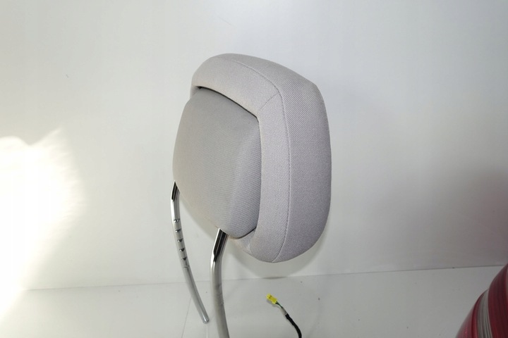 фото №5, Mercedes w204 c-klasa подголовник активный перед переднее