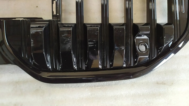 фото №6, Bmw 7 g70 2022 з спереду решітка радіатор